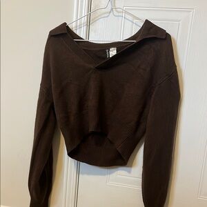 H&M Brown V-Neck Sweater with Long Sleeves
